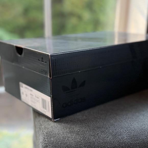 NIB Adidas Campus ADV Green Suede Gum Sole Sneakers Unisex Women’s 9 / Men’s 8 - Picture 12 of 12